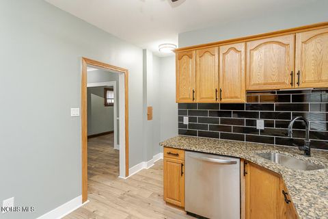 Tiny photo for 4119 N Haven Avenue, Toledo, OH 43612 (MLS # 10005064)