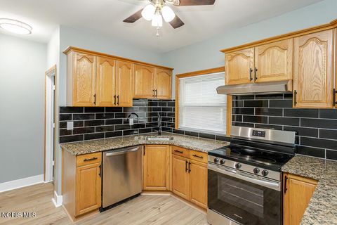 Tiny photo for 4119 N Haven Avenue, Toledo, OH 43612 (MLS # 10005064)