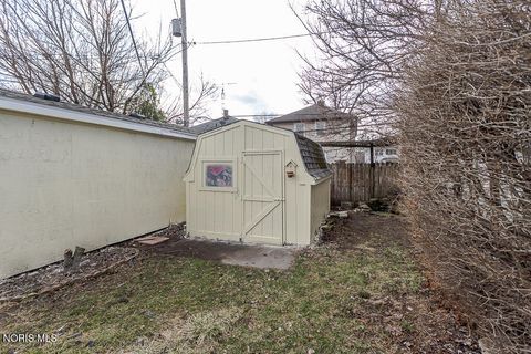 Tiny photo for 4119 N Haven Avenue, Toledo, OH 43612 (MLS # 10005064)