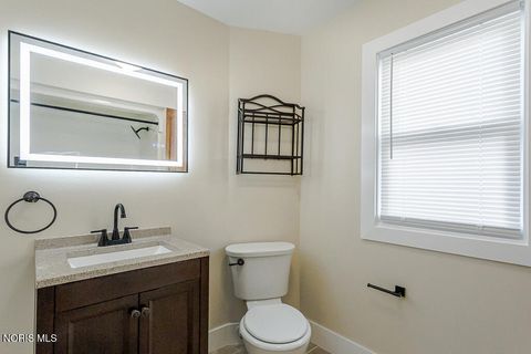 Tiny photo for 4119 N Haven Avenue, Toledo, OH 43612 (MLS # 10005064)