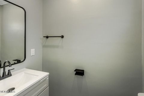 Tiny photo for 4119 N Haven Avenue, Toledo, OH 43612 (MLS # 10005064)