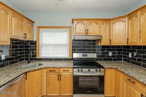 Tiny photo for 4119 N Haven Avenue, Toledo, OH 43612 (MLS # 10005064)