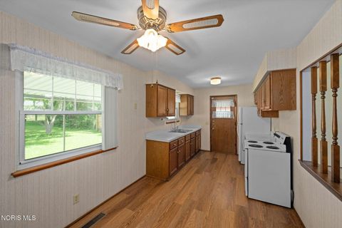 Tiny photo for 333 Danesmoor Road, Holland, OH 43528 (MLS # 10009988)