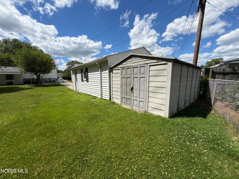 Tiny photo for 333 Danesmoor Road, Holland, OH 43528 (MLS # 10009988)
