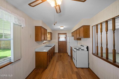 Tiny photo for 333 Danesmoor Road, Holland, OH 43528 (MLS # 10009988)