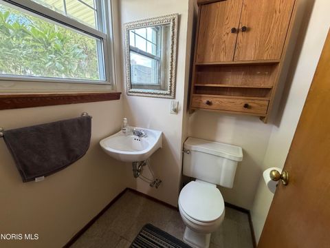 Tiny photo for 333 Danesmoor Road, Holland, OH 43528 (MLS # 10009988)