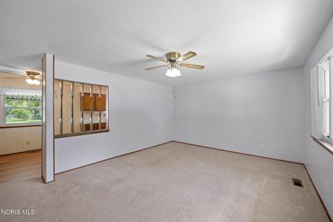 Tiny photo for 333 Danesmoor Road, Holland, OH 43528 (MLS # 10009988)