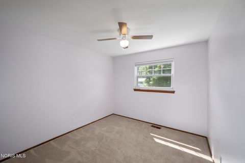 Tiny photo for 333 Danesmoor Road, Holland, OH 43528 (MLS # 10009988)