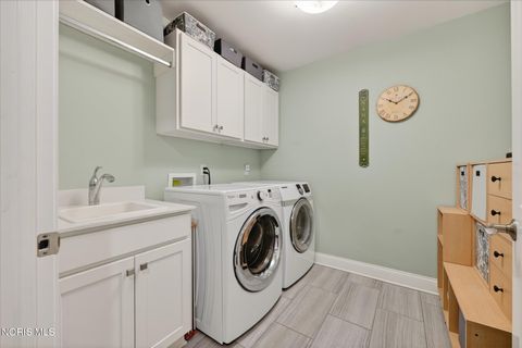 Tiny photo for 6742 Ridgewood Trail, Toledo, OH 43617 (MLS # 10006359)