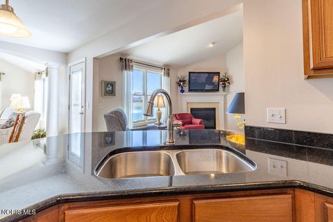 Tiny photo for 26364 Stillwater Drive, Perrysburg, OH 43551 (MLS # 10005595)