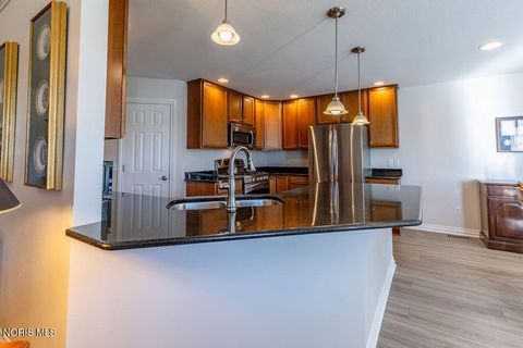 Tiny photo for 26364 Stillwater Drive, Perrysburg, OH 43551 (MLS # 10005595)