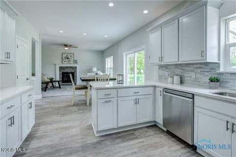 Tiny photo for 1045 Hickory Street, Perrysburg, OH 43551 (MLS # 10011173)