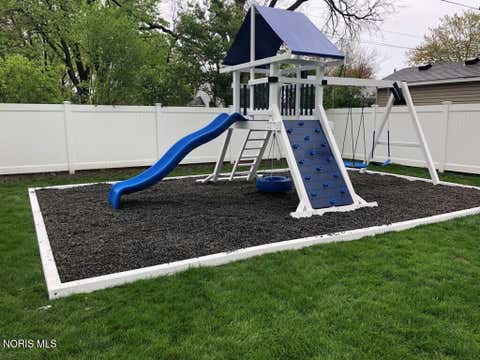 Tiny photo for 1045 Hickory Street, Perrysburg, OH 43551 (MLS # 10011173)