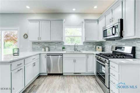 Tiny photo for 1045 Hickory Street, Perrysburg, OH 43551 (MLS # 10011173)