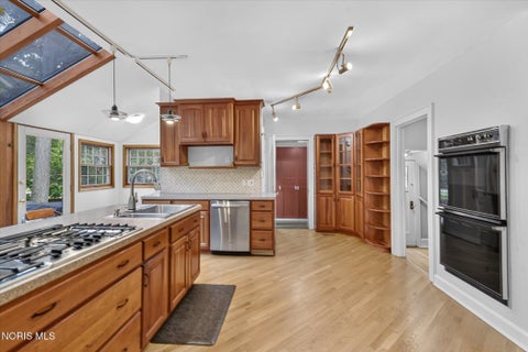 Tiny photo for 3426 Brookside Road, Ottawa Hills, OH 43606 (MLS # 10014713)