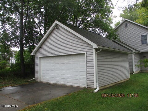 Tiny photo for 2020 Locust Street, Toledo, OH 43608 (MLS # 10013861)