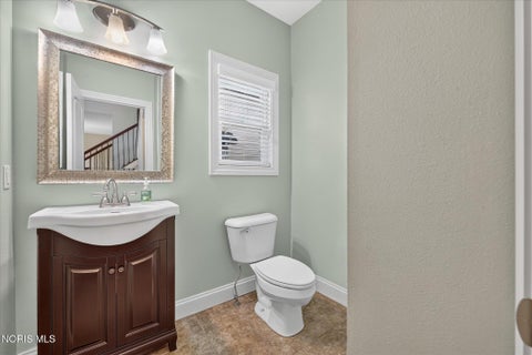 Tiny photo for 7703 Lonetree Court, Maumee, OH 43537 (MLS # 10014650)
