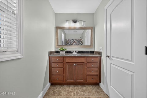 Tiny photo for 7703 Lonetree Court, Maumee, OH 43537 (MLS # 10014650)