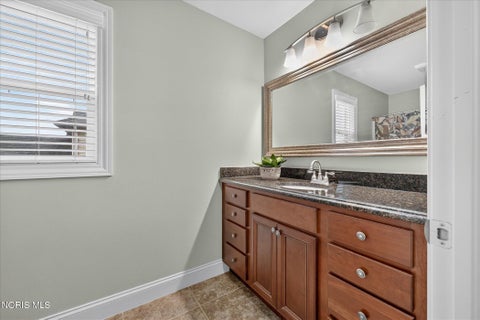Tiny photo for 7703 Lonetree Court, Maumee, OH 43537 (MLS # 10014650)
