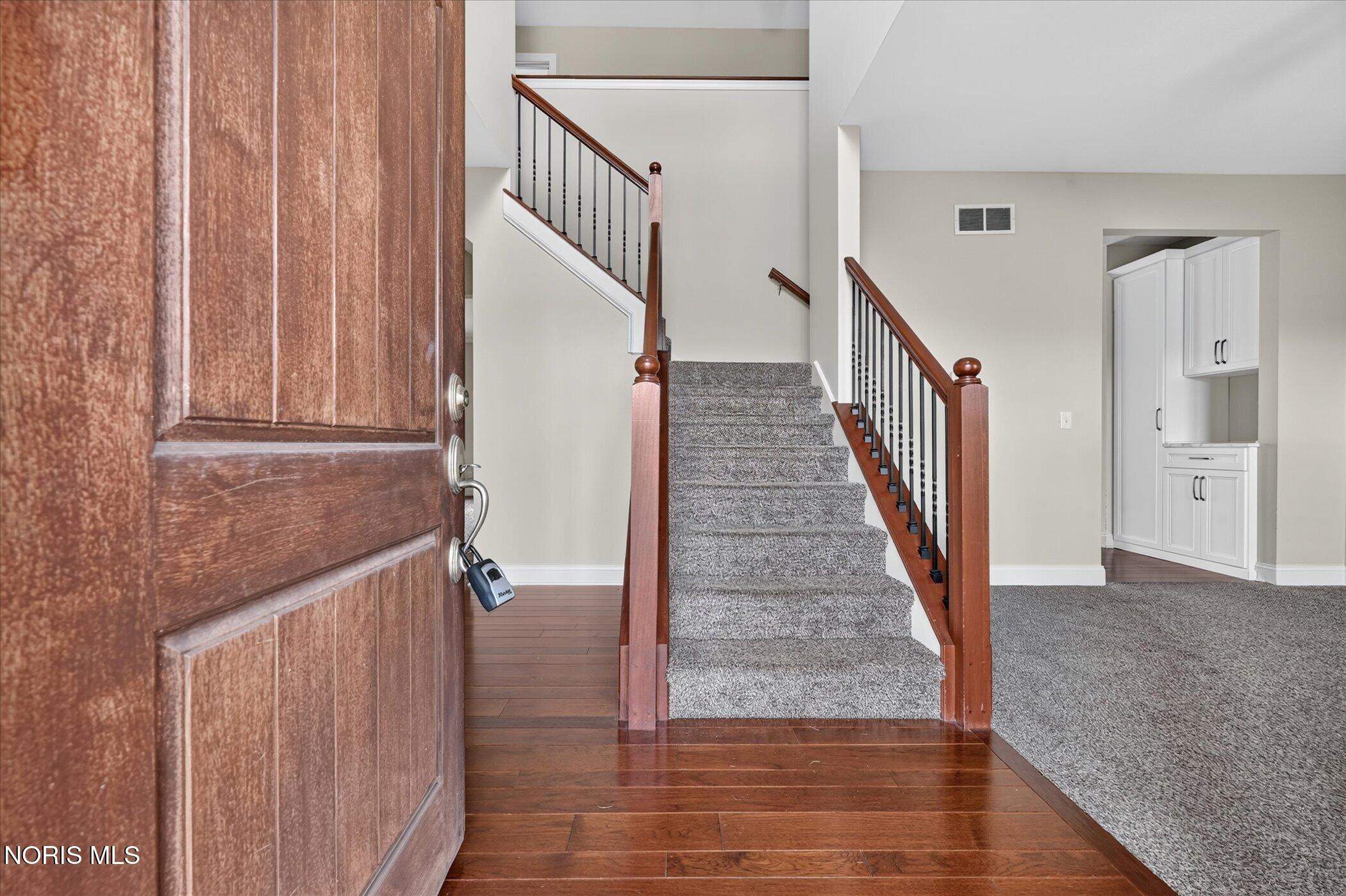 7703 Lonetree Court