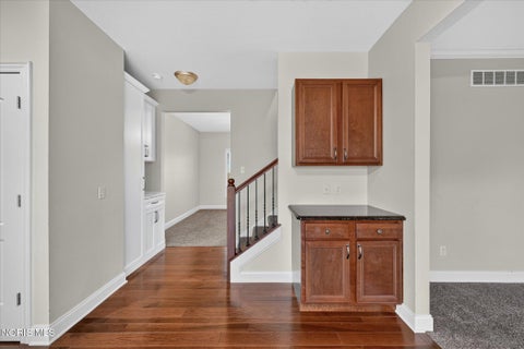 Tiny photo for 7703 Lonetree Court, Maumee, OH 43537 (MLS # 10014650)
