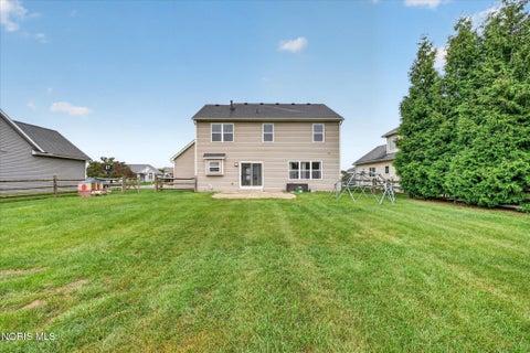 Tiny photo for 7703 Lonetree Court, Maumee, OH 43537 (MLS # 10014650)