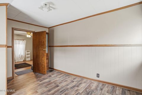 Tiny photo for 301 E 7th Street, Sycamore, OH 44882 (MLS # 10004987)