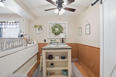 Tiny photo for 301 E 7th Street, Sycamore, OH 44882 (MLS # 10004987)