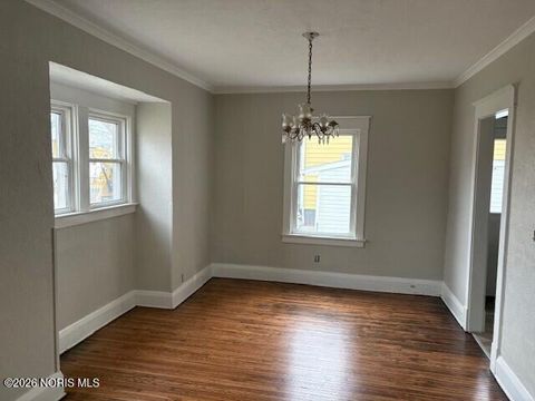 Tiny photo for 3726 Leybourn Avenue, Toledo, OH 43612 (MLS # 10003179)