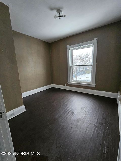 Tiny photo for 1026 Marmion Avenue, Toledo, OH 43607 (MLS # 10002093)