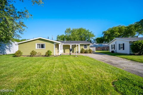Tiny photo for 26933 Whiteside Drive, Perrysburg, OH 43551 (MLS # 10008411)