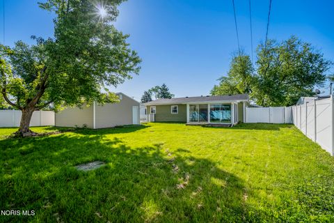 Tiny photo for 26933 Whiteside Drive, Perrysburg, OH 43551 (MLS # 10008411)