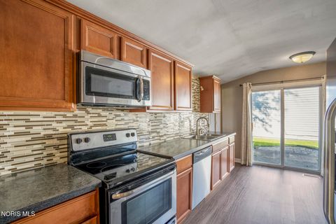 Tiny photo for 26933 Whiteside Drive, Perrysburg, OH 43551 (MLS # 10008411)