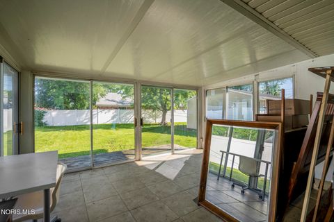 Tiny photo for 26933 Whiteside Drive, Perrysburg, OH 43551 (MLS # 10008411)