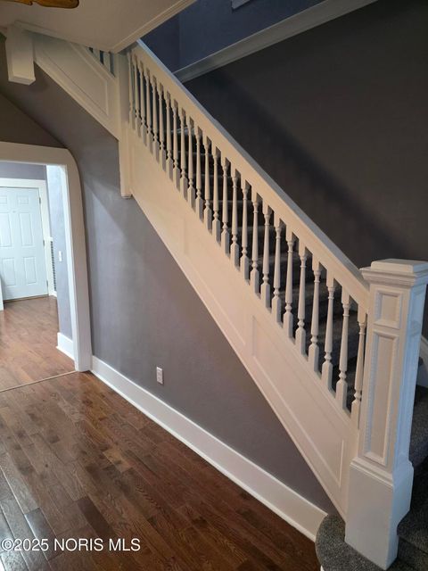 Tiny photo for 189 E Broadway Street, Toledo, OH 43605 (MLS # 10001761)