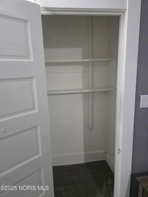 Tiny photo for 189 E Broadway Street, Toledo, OH 43605 (MLS # 10001761)