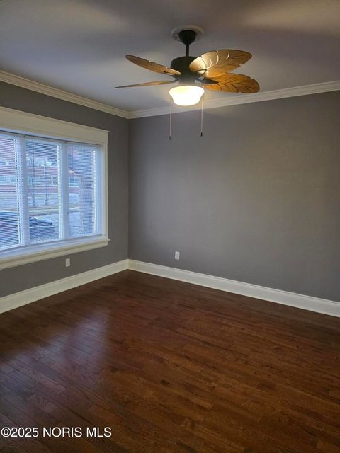 Tiny photo for 189 E Broadway Street, Toledo, OH 43605 (MLS # 10001761)