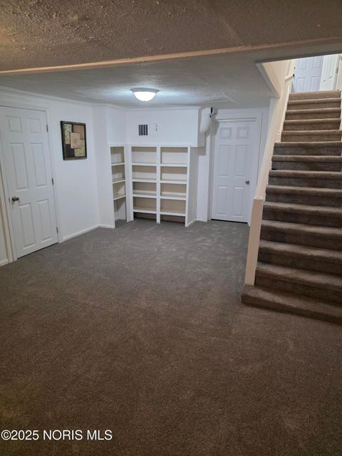 Tiny photo for 189 E Broadway Street, Toledo, OH 43605 (MLS # 10001761)