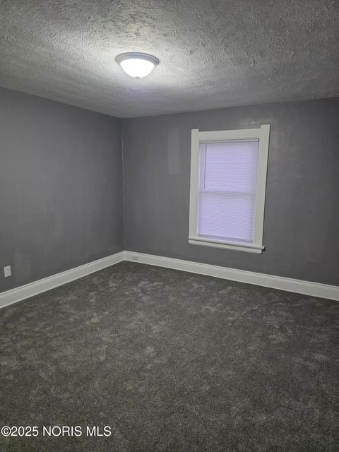 Tiny photo for 189 E Broadway Street, Toledo, OH 43605 (MLS # 10001761)
