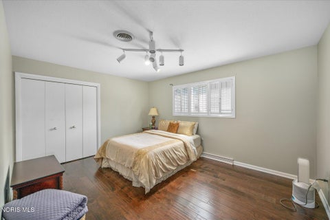 Tiny photo for 2060 Whitehall Rd RD, Ottawa Hills, OH 43606 (MLS # 10009627)