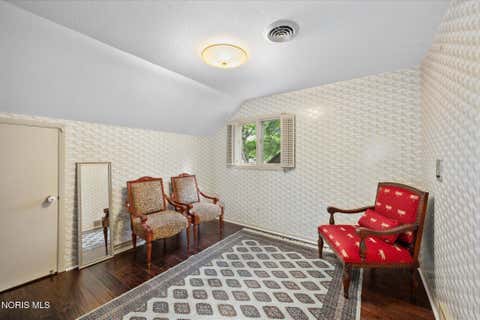 Tiny photo for 2060 Whitehall Rd RD, Ottawa Hills, OH 43606 (MLS # 10009627)