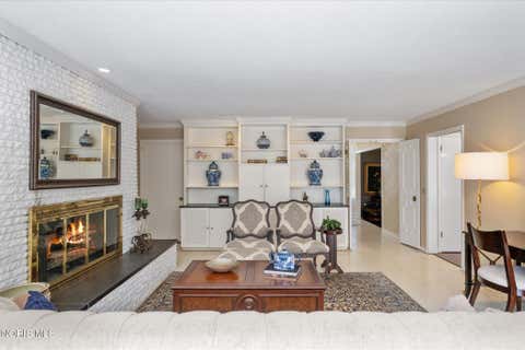 Tiny photo for 2060 Whitehall Rd RD, Ottawa Hills, OH 43606 (MLS # 10009627)