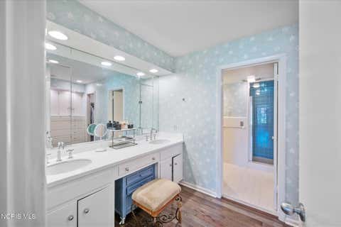 Tiny photo for 2060 Whitehall Rd RD, Ottawa Hills, OH 43606 (MLS # 10009627)