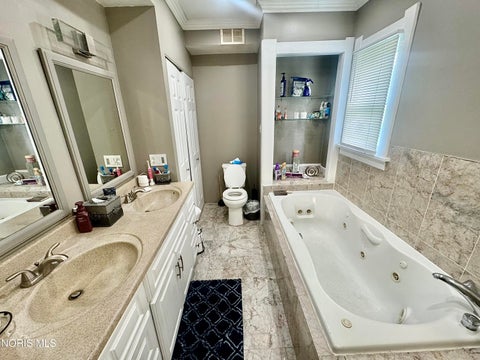 Tiny photo for 427 E Weber Street, Toledo, OH 43608 (MLS # 10012515)