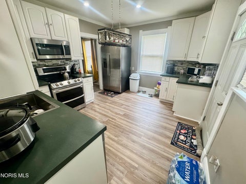 Tiny photo for 427 E Weber Street, Toledo, OH 43608 (MLS # 10012515)