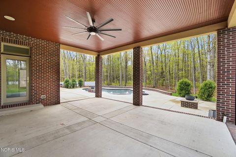 Tiny photo for 2415 N Crissey Road, Sylvania, OH 43560 (MLS # 10007069)