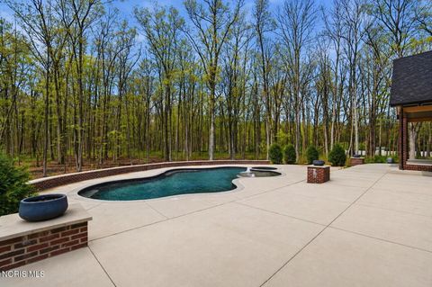 Tiny photo for 2415 N Crissey Road, Sylvania, OH 43560 (MLS # 10007069)