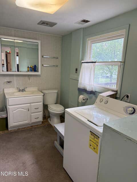 Tiny photo for 55 Roland Court, Rossford, OH 43460 (MLS # 10011609)