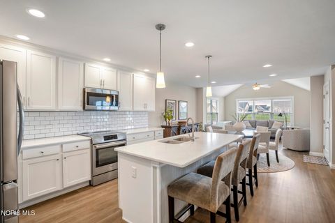 Tiny photo for 15079 E Sunset Maple Drive, Perrysburg, OH 43551 (MLS # 10007422)