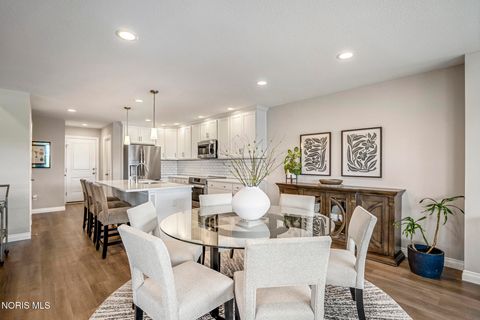 Tiny photo for 15079 E Sunset Maple Drive, Perrysburg, OH 43551 (MLS # 10007422)